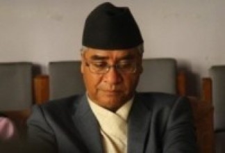 पार्टी र सरकारमा एक्लिँदै देउवा !