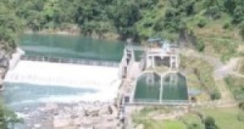 बाहुनीडाँडाका स्थानीयवासी आफैँले निकाले गाउँमा दूधकोशीको पानी  