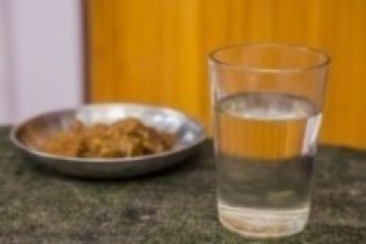 क्वारेन्टिनमै मदिरा पुर्याउदा