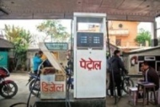 वीरगञ्ज नाकाबाट एक खर्ब २२ अर्बको पेट्रोलियम पदार्थको आयात