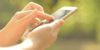 स्मार्ट फोनको युगमा टुकटुके मोबाइल झुन्ड्याएर सुत्नुपर्ने बाध्यता