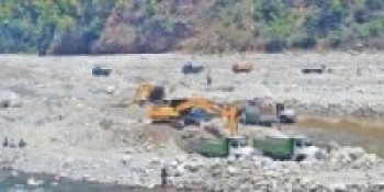 अवैध नदीजन्य पदार्थ उत्खनन् तत्काल बन्द गराउन सर्वोच्च अदालतको परमादेश
