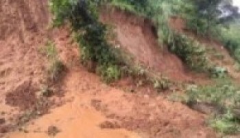 बाढी पहिरोबाट भएको घटनाप्रति प्रदेश प्रमुख परियारद्वारा दुखः व्यक्त   