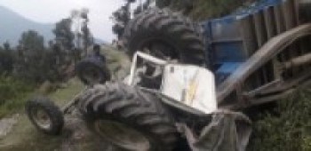 ट्रयाक्टर दुर्घटनामा दुईको मृत्यु  