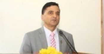 पूर्वमन्त्री भट्टराईको समन्वयमा स्वास्थ्य सामग्री उपलब्ध   