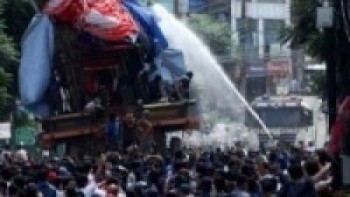 जबर्जस्ती मच्छिन्द्रनाथको रथयात्रा : प्रहरीद्वारा बलप्रयोग