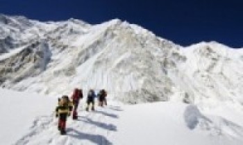 दृष्टिविहीन केसीको सगरमाथा चढ्ने साहस