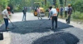 महारानीथानमा सडक बिस्तार र कालोपत्रे   