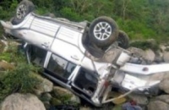 दाङबाट  रोल्पा गंगादेवका लागि छुटेको जिप दुर्घटना, तीन जनाको मृत्यु