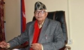 प्रदेशसभाको गतिरोध अन्त्य गर्न मुख्यमन्त्री पौडेलको प्रतिपक्षसँग वार्ता