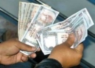 वर्षाले घर भत्किएकालाई राहत