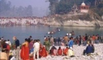 देवघाटमा साउने मेला, भक्तजनको भीड