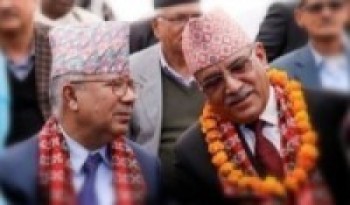 अध्यक्ष प्रचण्ड र माधव नेपालबीच भेटवार्ता