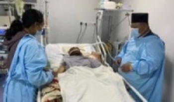 Minister Ale provides financial support to injured rhino enumerator