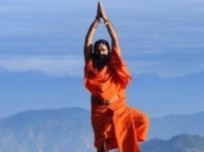 चन्द्रागिरि डाँडामा योगगुरु रामदेव र बालकृष्ण !