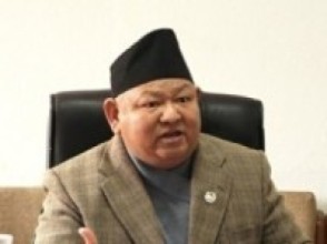 विमानस्थलको जग्गा अधिग्रहणको काम अघि बढाउन मन्त्री आलेको निर्देशन   