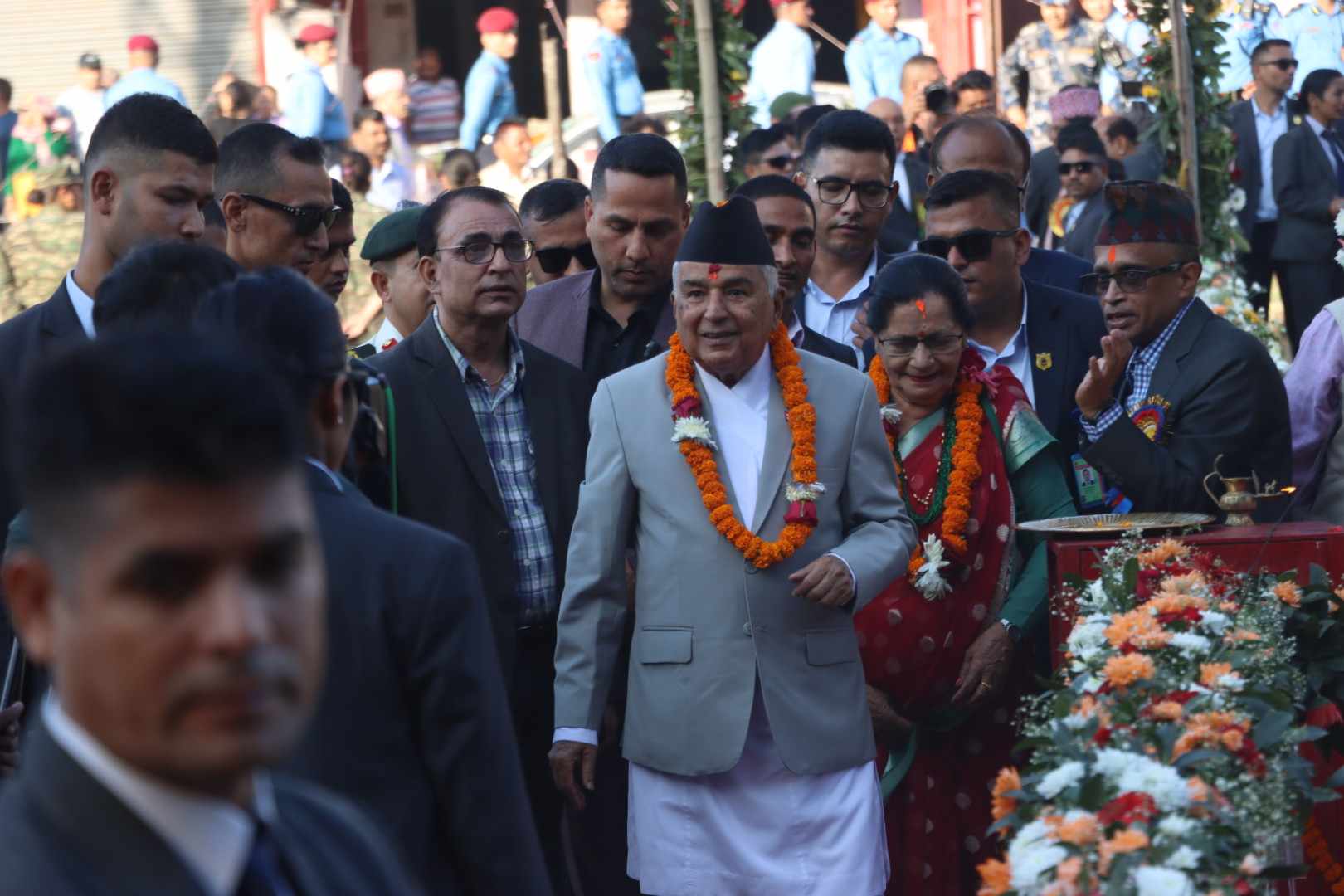 राष्ट्रपति पौडेलद्वारा छठी माताको पूजाआराधना