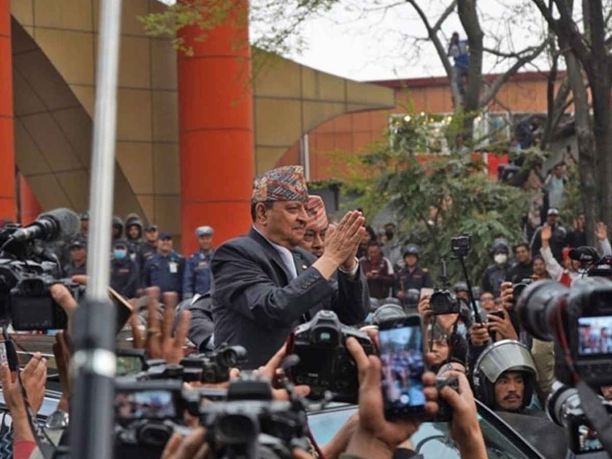 पूर्वराजा ज्ञानेन्द्र शाहज्ञानेन्द्र शाहको स्वागत गर्दै समर्थकद्वारा चर्का नारा