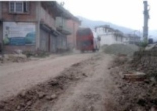 सात वर्षदेखि धुले र हिले सडकको समस्यामा नागरिक