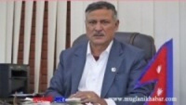 मन्त्री खतिवडाबाट टाइफाइड खोप सुरु   