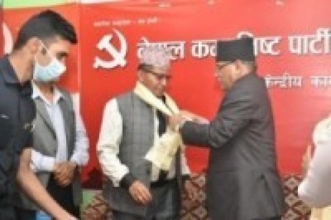 परिवर्तन उल्ट्याउन खोज्नेविरुद्ध सशक्त प्रतिवाद गरौँ : अध्यक्ष दाहाल  