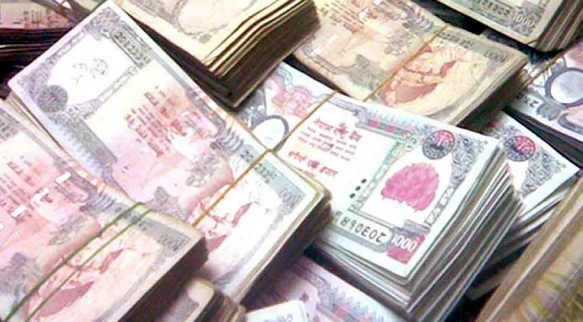 भारतबाट स्रोत नखुलेको अवैध नेपाली रुपैयाँ बरामद