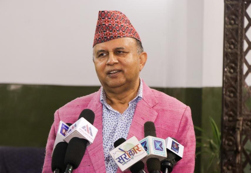 कसैले चाहेर पनि वर्तमान सरकार ढल्दैनः महासचिव पोखरेल