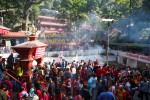 फूलपातीको अवसरमा दक्षिणकाली मन्दिरमा भक्तजनको भीड