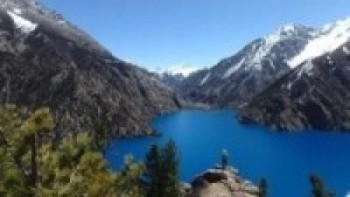 काठेपुलले जोडिदै शे –फोक्सुण्डो ताल