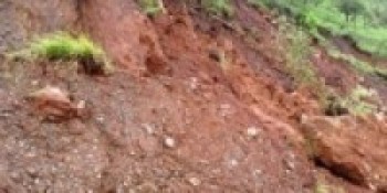 सुक्खा पहिरो खस्दा हेलम्बुको ११ घर उच्च जोखिममा 