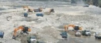 नदीजन्य पदार्थको उत्खननले जोखिम