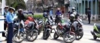 चोरीका चार मोटरसाइलसहित छ पक्राउ