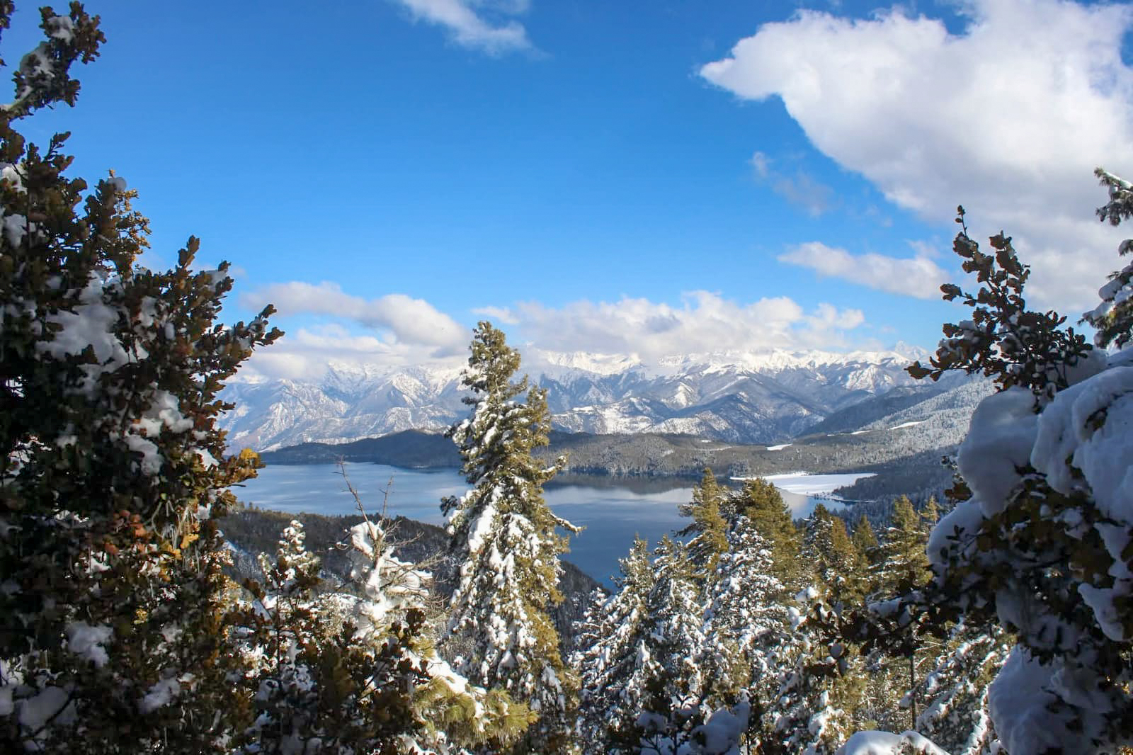 नेपालको ठूलाे गहिराे सुन्दर रारा ताल (तस्विरहरू)