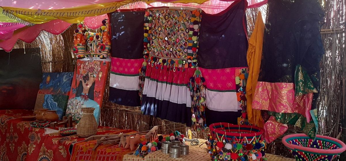लोकसंस्कृति जगेर्ना गर्न ‘थारू कला प्रदर्शनी घर’