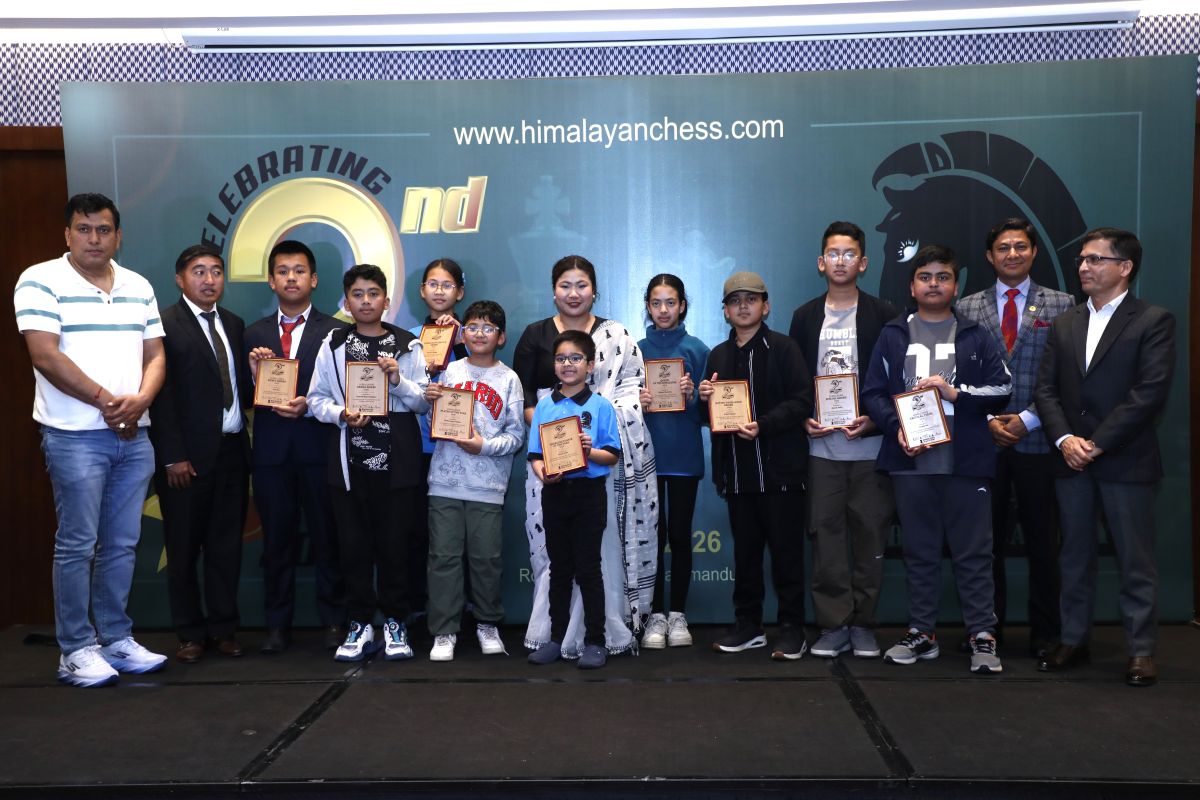 हिमालयन लाइफ टाइम अचिभमेन्ट अवार्डबाट नवीन तन्दुरकार सम्मानित