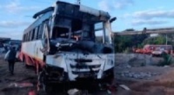 पानामा बस दुर्घटनामा ३३ जनाको मृत्यु