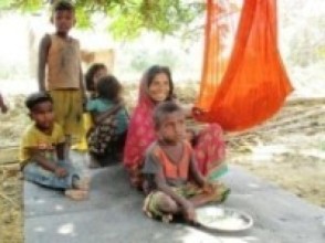 राहत वितरण नगर्दा विपन्न परिवार समस्यामा