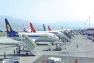 लकडाउनमा ३३ अन्तर्राष्ट्रिय उडान: घर फर्किए साढे चार हजार विदेशी