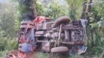 गोरखा ट्रक दुर्घटनामा चालकको मृत्यु   
