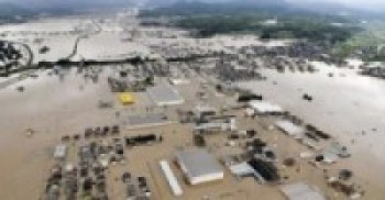 भारी वर्षा र बाढीले मध्य जापानमा ३ को मृत्यु, ९९० घर ध्वस्त