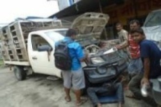 आलेख: “गाडी ग्यारेजमा थन्किए, बैंकको किस्ता कसरी तिरौँ ?”