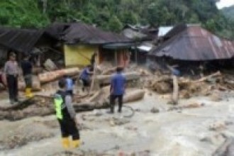 इन्डोनेसियामा भूकम्पबाट नौ को मृत्यु, १०० भन्दा बढी घाइते   