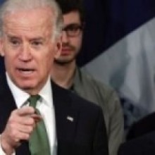 बाइडेनको चुनावी प्रचारका लागि ब्लुमबर्गले दिए १० करोड डलर चन्दा