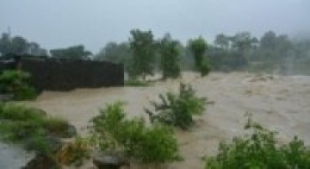 दक्षिणी अफ्रिकामा उष्ण कटिबन्धीय आँधी आनाबाट ७० जनाको मृत्यु   