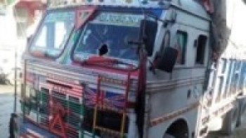 ट्रक दुर्घटनामा परी दुईको मृत्यु   