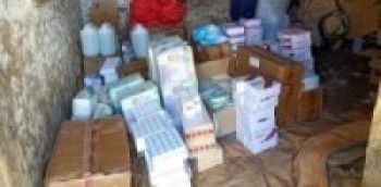 जिल्ला अस्पताललाई स्वास्थ्य उपकरण हस्तान्तरण   