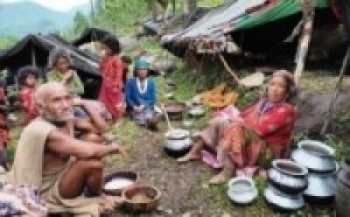 मदिरा र 'गोत्र'ले राउटे समुदायको संख्या घट्दै