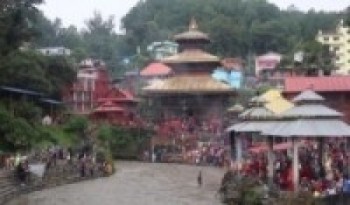 पाल्पा भैरवमा दर्शनार्थी बढे तर रोटको व्यापार घट्यो