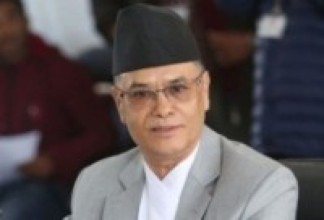 पूर्वप्रधानन्यायाधीशको आह्वान : न्यायपालिका जोगाउन लागौँ