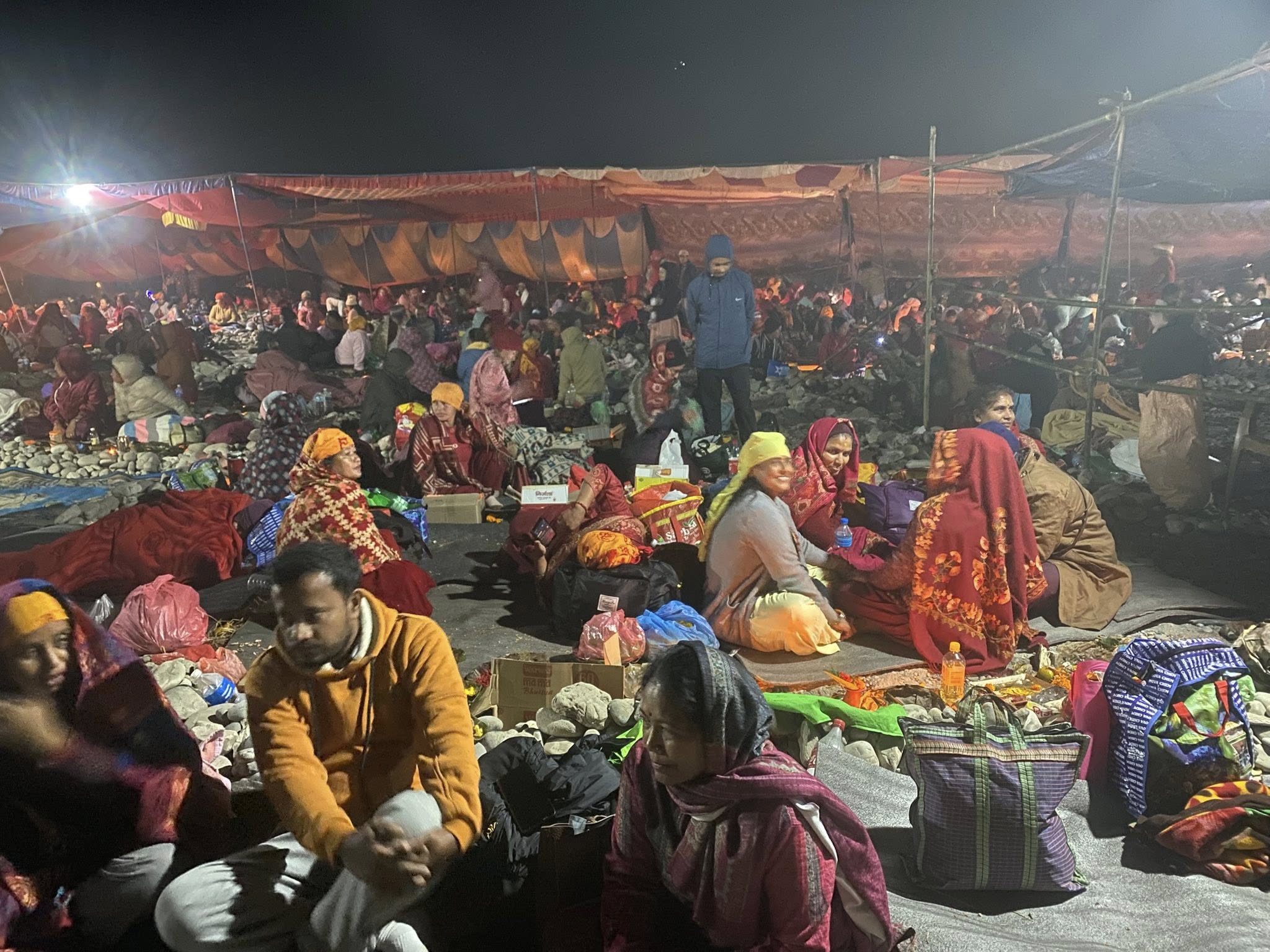 बालाचतुर्दशीः डोलेश्वर,ज्योतिर्लिङ्गेश्वर र गोकुलधाममा छरियो शतबीज